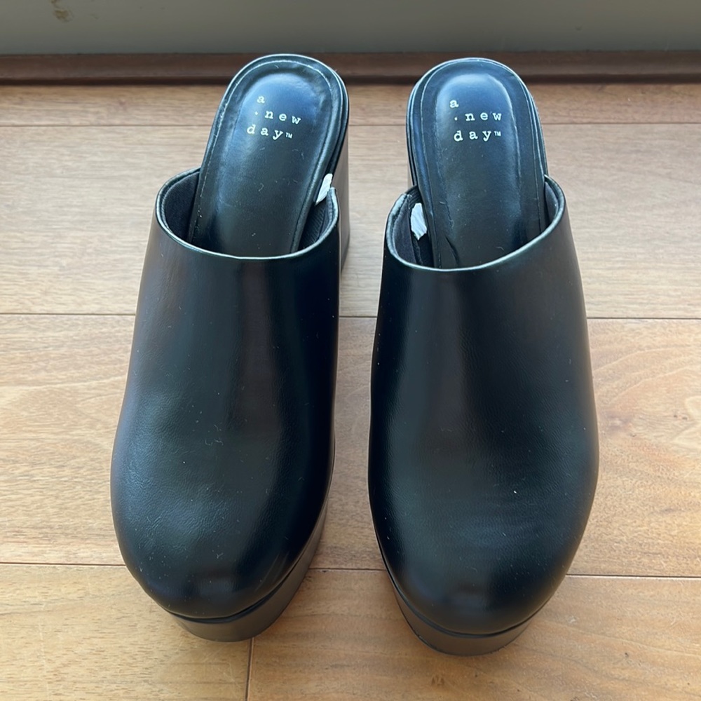 a new day platform slippers